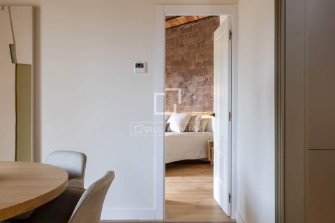 Apartamento de 4 dormitorios en venta en Barcelona, Cataluña, Spain № 7179 - foto 18