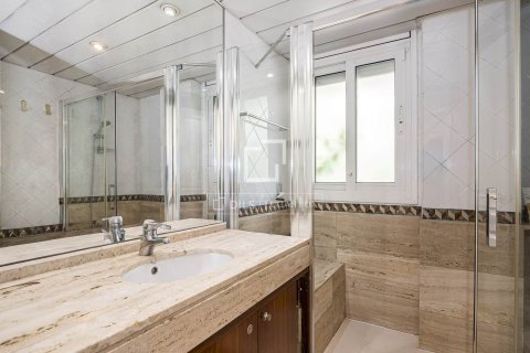 Купить квартиру в Сан-Кугат-дель-Вальес, Испания с 4 спальни, 120м², № 7174 - фото 15