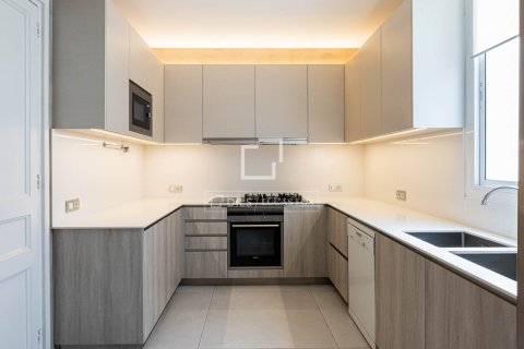 Apartamento de 5 dormitorios en venta en Barcelona, Cataluña, Spain № 7177 - foto 19