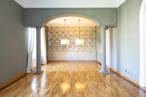 Apartamento de 5 dormitorios en venta en Barcelona, Cataluña, Spain № 7177