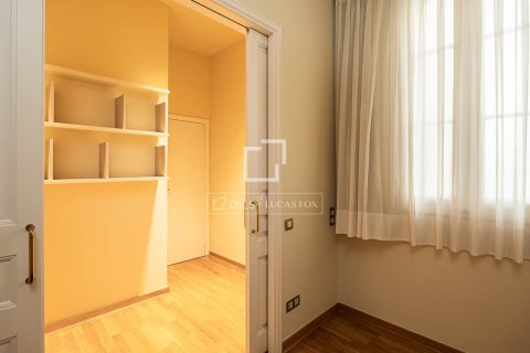 Apartamento de 5 dormitorios en venta en Barcelona, Cataluña, Spain № 7177 - foto 25