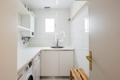 Apartamento de 5 dormitorios en venta en Barcelona, Cataluña, Spain № 7177 - foto 6