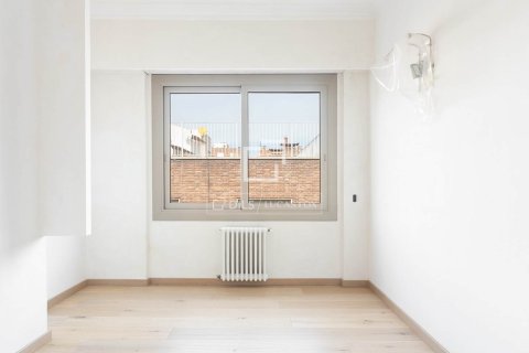 3 bedrooms penthouse for sale in Barcelona, Catalonia, Spain № 7178 - photo 6