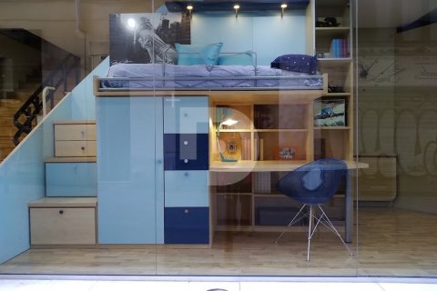 Estudio en venta en Gràcia, Barcelona, Cataluña, Spain № 5175
