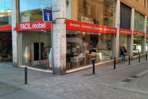 Tienda al por menor de 395 m² en venta en Gràcia, Barcelona, Cataluña, Spain № 5175 - foto 2