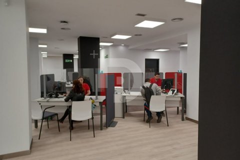 Estudio en venta en L'Eixample, Barcelona, Cataluña, Spain № 5177