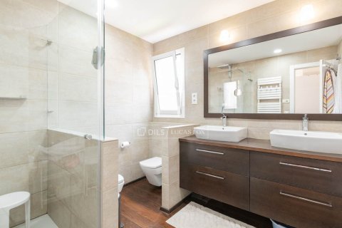 Villa de 5 dormitorios en venta en Gavà, Barcelona, Cataluña, Spain № 4246 - foto 13
