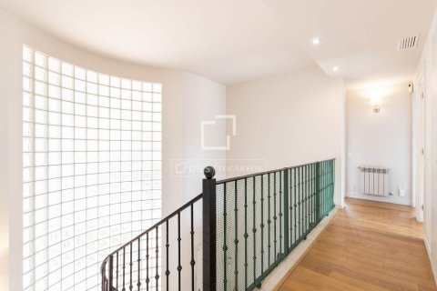 Villa de 5 dormitorios en venta en Gavà, Barcelona, Cataluña, Spain № 4246 - foto 26