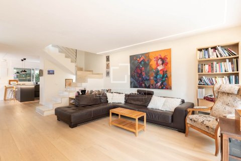 Villa de 3 dormitorios en venta en Castelldefels, Barcelona, Cataluña, Spain № 4244 - foto 9