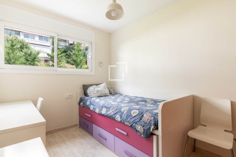 Villa de 3 dormitorios en venta en Castelldefels, Barcelona, Cataluña, Spain № 4244 - foto 19