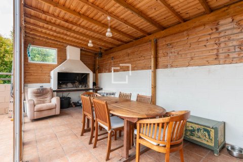 Villa de 3 dormitorios en venta en Castelldefels, Barcelona, Cataluña, Spain № 4244 - foto 28