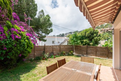 Villa de 3 dormitorios en venta en Castelldefels, Barcelona, Cataluña, Spain № 4244 - foto 25