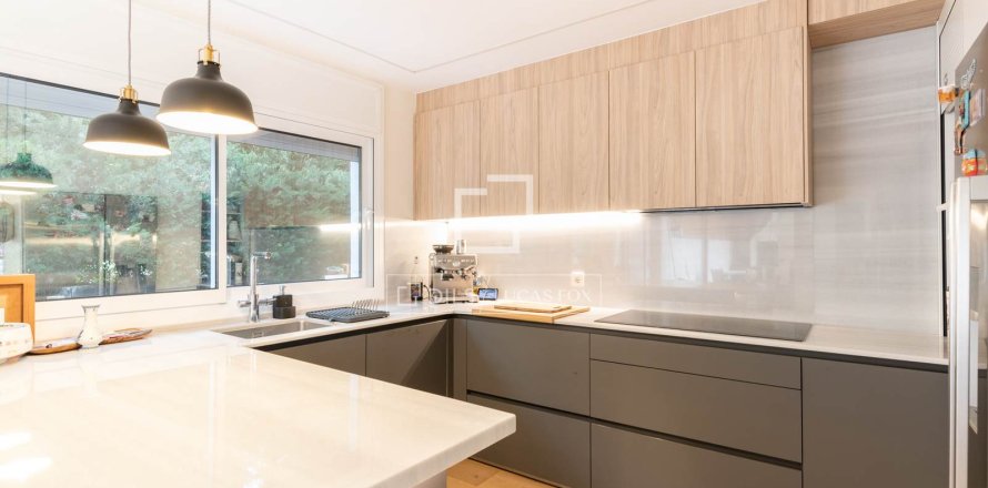 Villa de 3 dormitorios en venta en Castelldefels, Barcelona, Cataluña, Spain № 4244