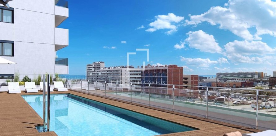 Apartamento de 4 dormitorios en venta en Barcelona, Cataluña, Spain № 4248