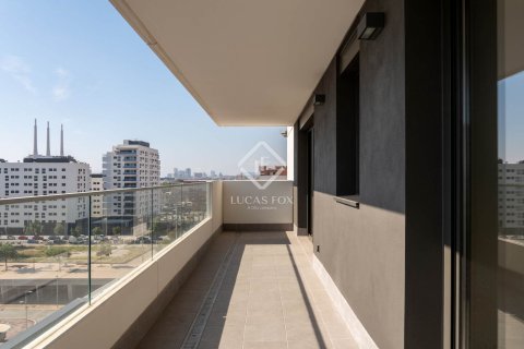 Apartamento de 4 dormitorios en venta en Barcelona, Cataluña, Spain № 4248 - foto 15