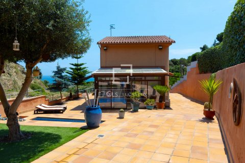 Villa de 3 dormitorios en venta en Teia, Barcelona, Cataluña, Spain № 8744 - foto 19