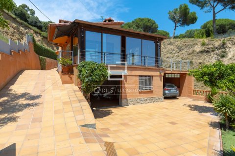 Villa de 3 dormitorios en venta en Teia, Barcelona, Cataluña, Spain № 8744 - foto 20