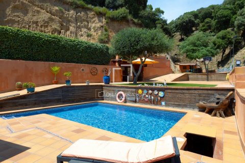 Villa de 3 dormitorios en venta en Teia, Barcelona, Cataluña, Spain № 8744 - foto 25