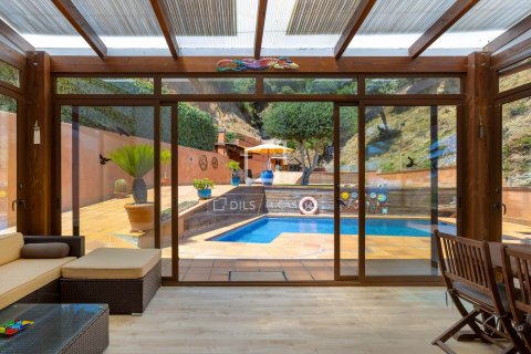 Villa de 3 dormitorios en venta en Teia, Barcelona, Cataluña, Spain № 8744 - foto 5