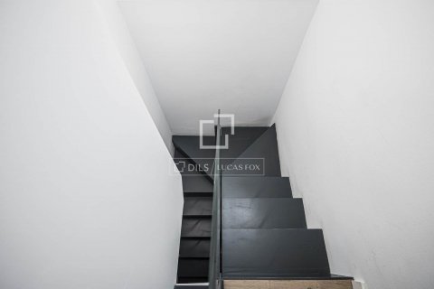 Villa de 4 dormitorios en venta en Sant Cugat del Vallès, Barcelona, Cataluña, Spain № 8746 - foto 28