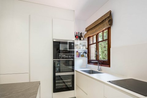 Villa de 4 dormitorios en venta en Sant Cugat del Vallès, Barcelona, Cataluña, Spain № 8746 - foto 8