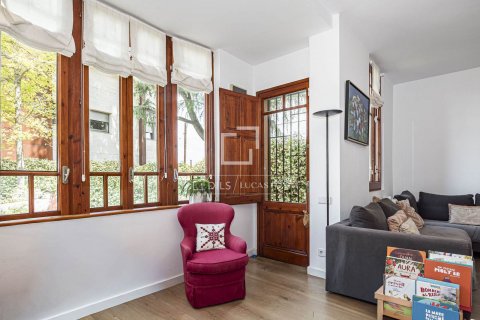 Villa de 4 dormitorios en venta en Sant Cugat del Vallès, Barcelona, Cataluña, Spain № 8746 - foto 11