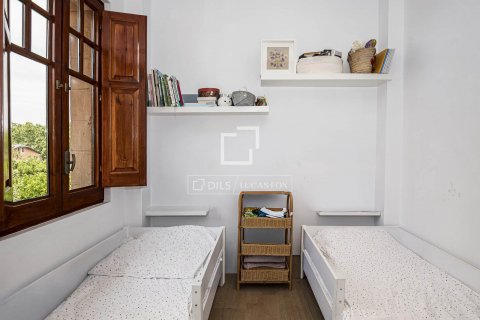 Villa de 4 dormitorios en venta en Sant Cugat del Vallès, Barcelona, Cataluña, Spain № 8746 - foto 25
