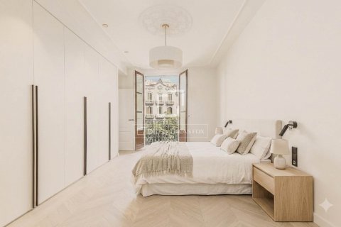 Купить квартиру в Барселона, Испания с 3 спальни, 194м², № 8745 - фото 23