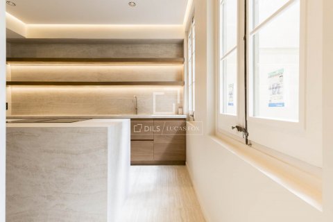 Купить квартиру в Барселона, Испания с 3 спальни, 194м², № 8745 - фото 14
