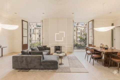 Купить квартиру в Барселона, Испания с 3 спальни, 194м², № 8745 - фото 5