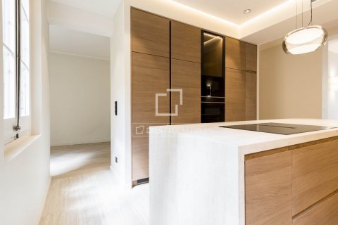 Купить квартиру в Барселона, Испания с 3 спальни, 194м², № 8745 - фото 18