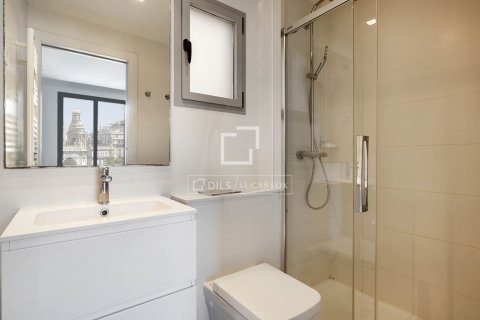 Купить квартиру в Барселона, Испания с 2 спальни, 68м², № 8750 - фото 18