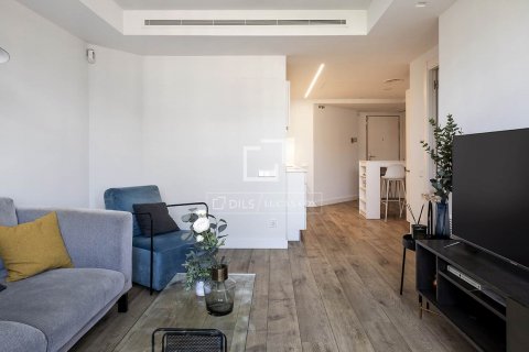 Купить квартиру в Барселона, Испания с 2 спальни, 68м², № 8750 - фото 3