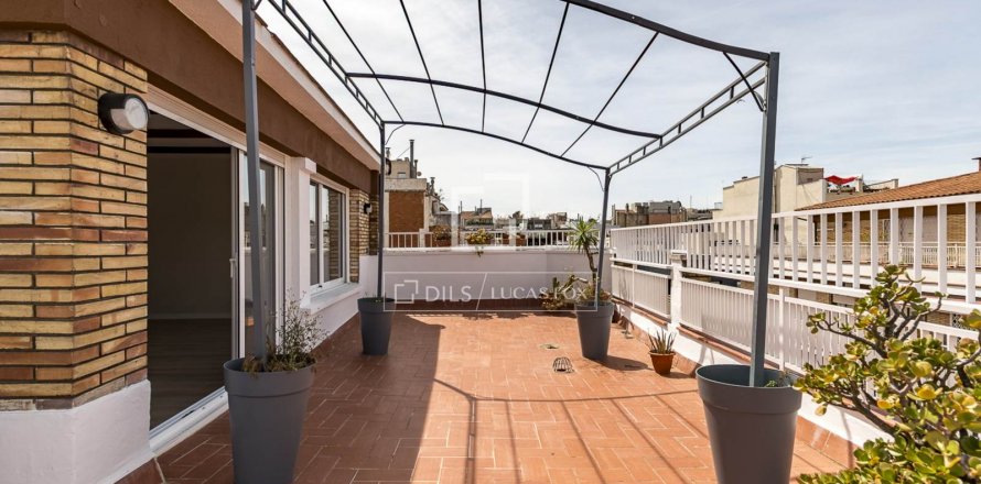 3 bedrooms penthouse for sale in Barcelona, Catalonia, Spain № 8743