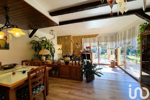Купить дом в Барселона, Испания с 4 спальни, 400м², № 4950 - фото 8