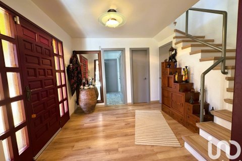 Купить дом в Барселона, Испания с 4 спальни, 400м², № 4950 - фото 7