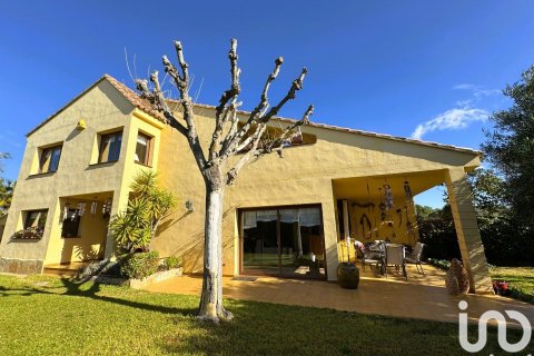 Купить дом в Барселона, Испания с 4 спальни, 400м², № 4950 - фото 4