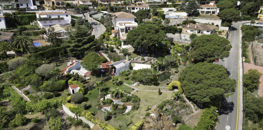 Parcela de 7968 m² en venta en Lloret de Mar, Gerona, Cataluña, Spain № 4951