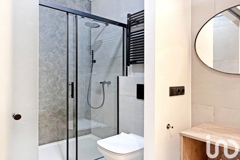 Купить квартиру в Барселона, Испания с 2 спальни, 75м², № 4952 - фото 16