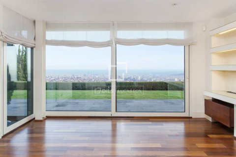 Купить виллу в Барселона, Испания с 6 спален, 669м², № 8900 - фото 13