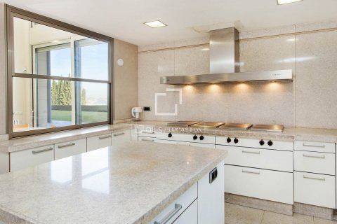 Купить виллу в Барселона, Испания с 6 спален, 669м², № 8900 - фото 18