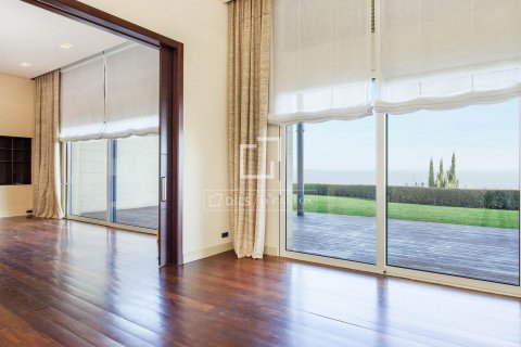 Купить виллу в Барселона, Испания с 6 спален, 669м², № 8900 - фото 21