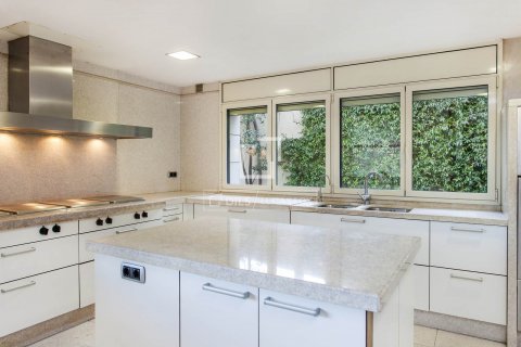 Купить виллу в Барселона, Испания с 6 спален, 669м², № 8900 - фото 17