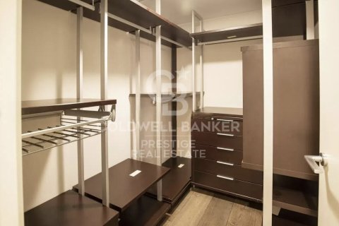 Apartamento de 3 dormitorios en venta en Barcelona, Cataluña, Spain № 5717 - foto 16