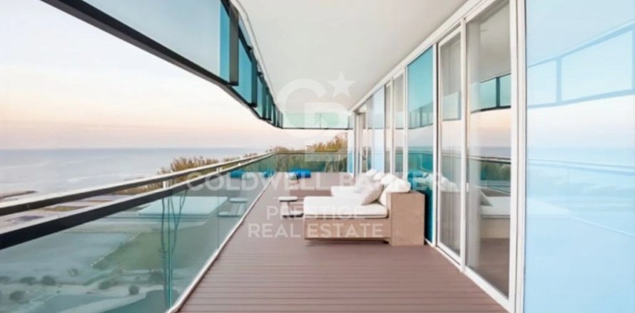 Apartamento de 3 dormitorios en venta en Barcelona, Cataluña, Spain № 5717