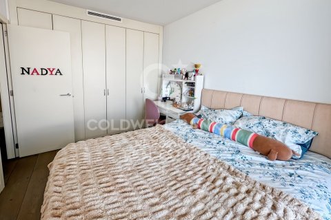 Apartamento de 3 dormitorios en venta en Barcelona, Cataluña, Spain № 5717 - foto 12