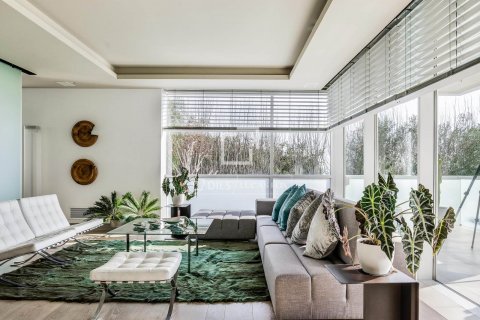 Villa de 5 dormitorios en venta en Barcelona, Cataluña, Spain № 8570 - foto 26