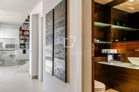 Villa de 5 dormitorios en venta en Barcelona, Cataluña, Spain № 8570 - foto 14
