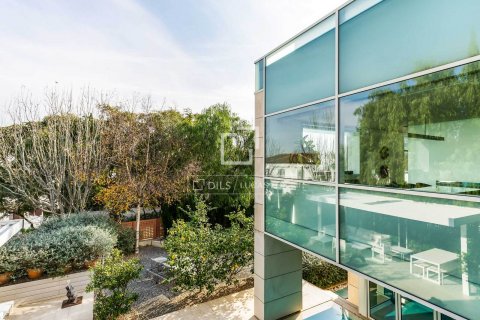 Villa de 5 dormitorios en venta en Barcelona, Cataluña, Spain № 8570 - foto 2