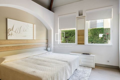 Villa de 5 dormitorios en venta en Barcelona, Cataluña, Spain № 8570 - foto 17